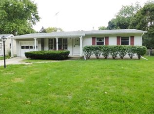 43 Briarcliff Rd, Montgomery, IL 60538