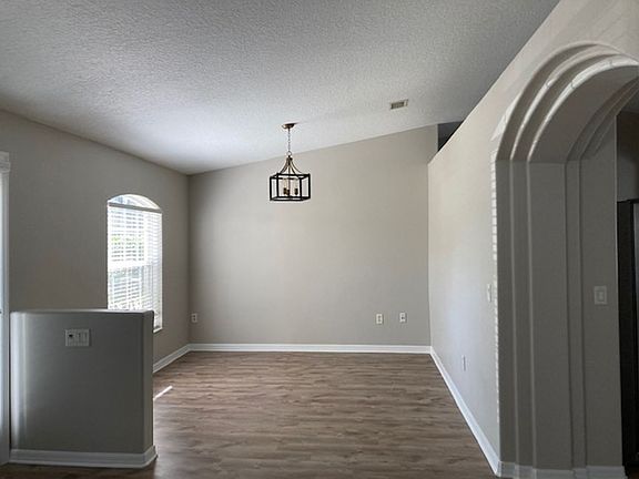 3rd image of 52 Panorama Dr