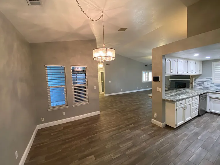 934 N Kent St — Photo 6