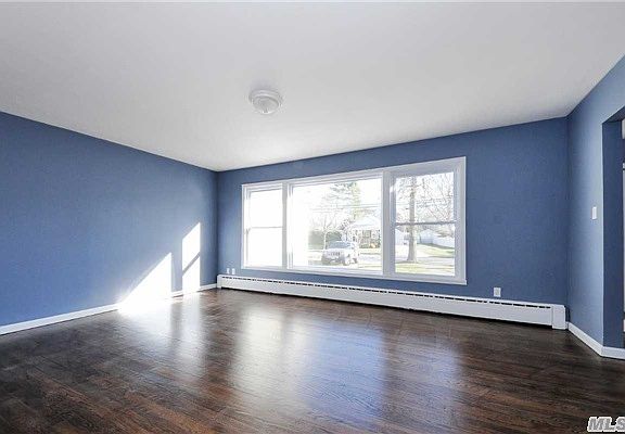 4th image of 559 Cornwell Ave