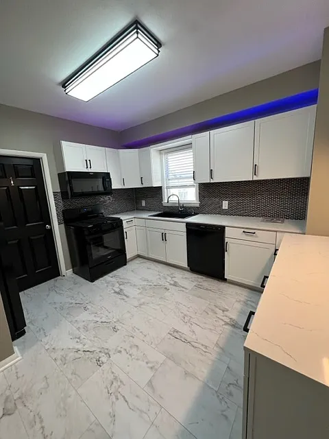 Building Photo - 204 Columbus Ave #1