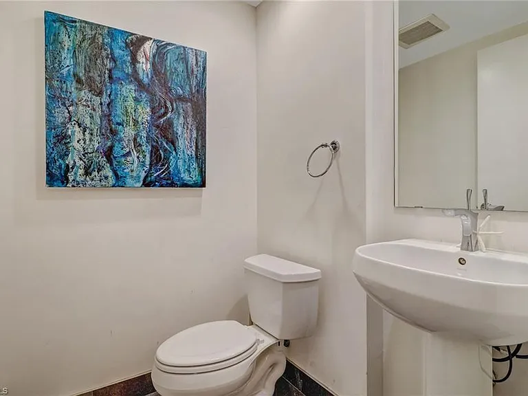 3000 Oasis Grand Blvd #606 — Photo 14