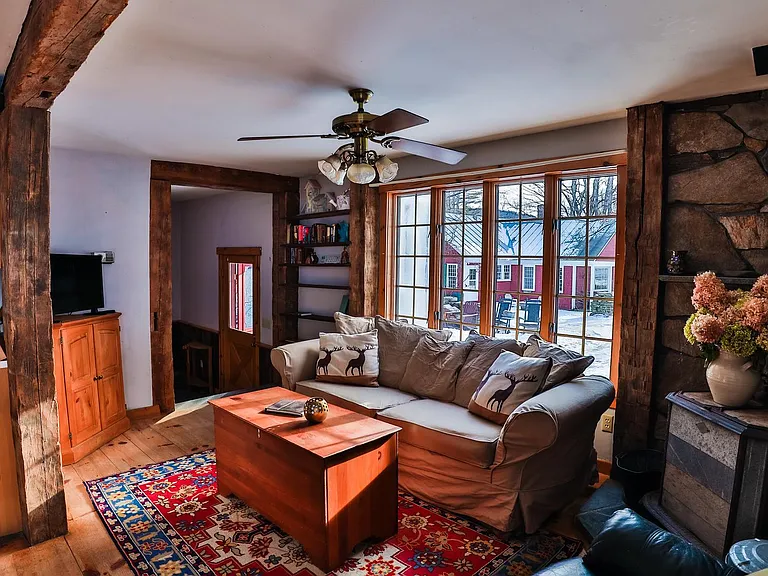 361 Baileys Mills Rd — Photo 3