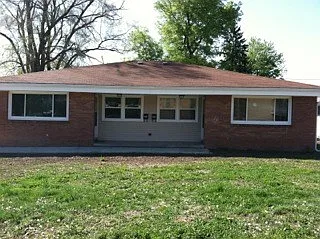 4845 Taylor - 4845 Taylor — Photo 1