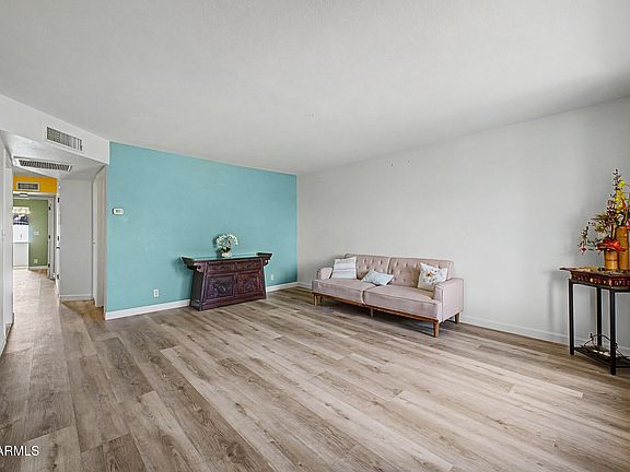 3rd image of 520 S GREENFIELD Road #39