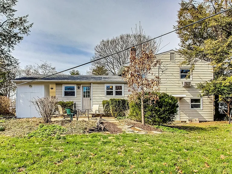 1208 Pinewood Dr — Photo 37