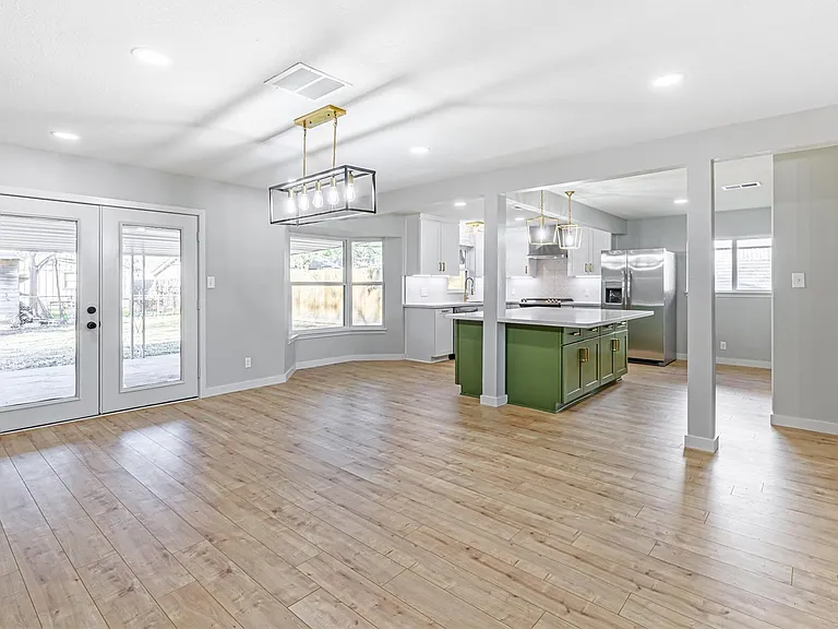 8518 Cedel Dr — Photo 10