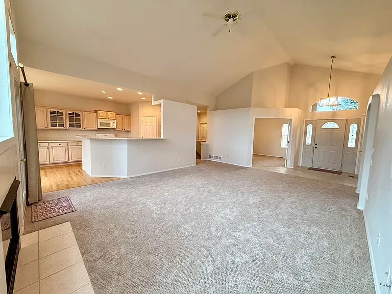 5330 Roundup Dr — Photo 8