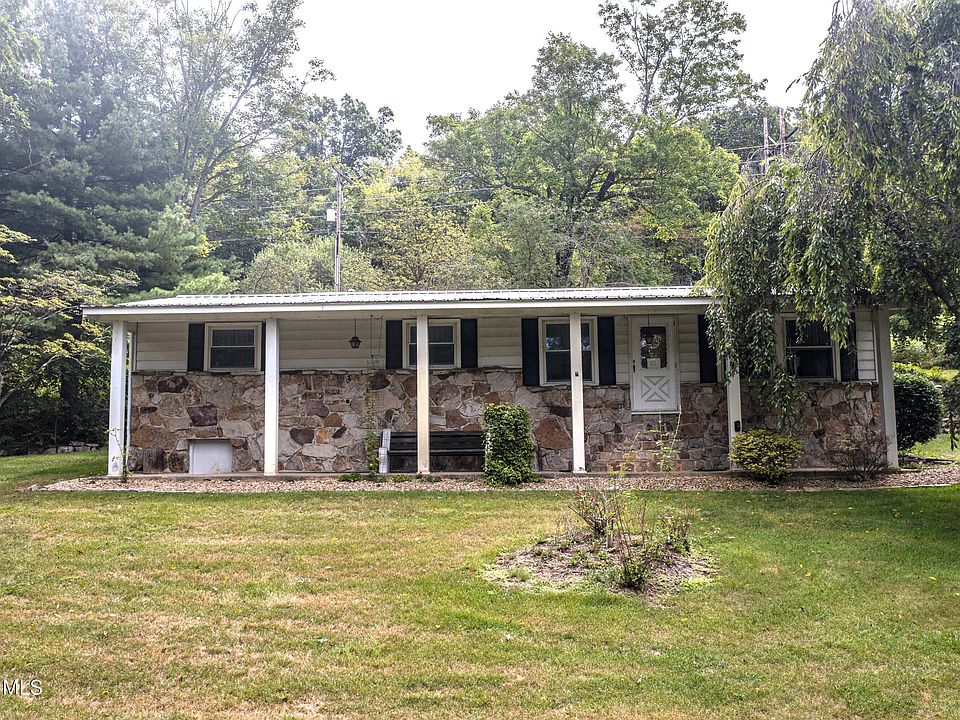 1st image of 1613 Burk Rd