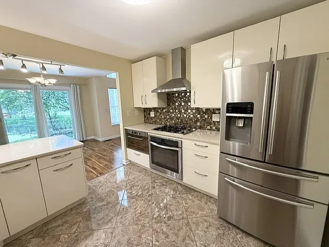 707 Kingsbridge Dr — Photo 8
