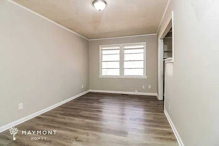 4248 Donavan Dr — Photo 6