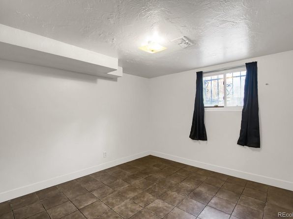 denver-colorado-129901901 picture