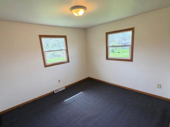 5477 Aspen Ave, Portage, IN 46368