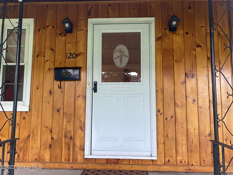 5th image of 120 Lakeview Avenue