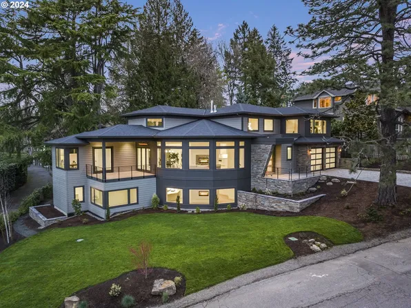 2679 Glen Eagles Rd, Lake Oswego, OR 97034