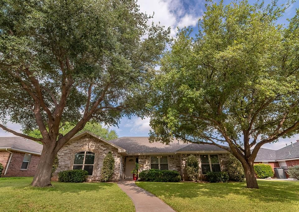 1st image of 4829 Scarlett Oak Dr