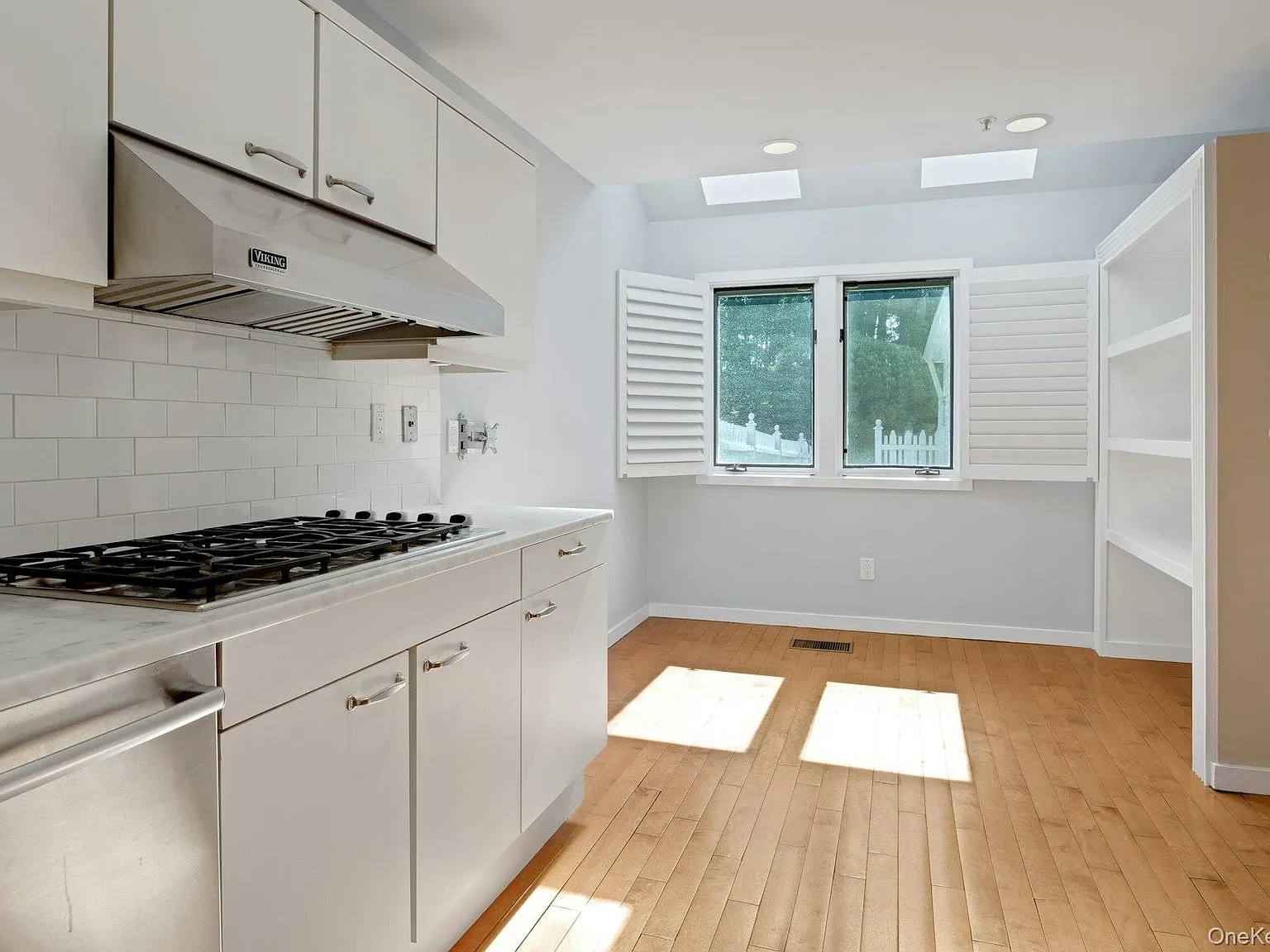 2 bed, 3.5 bath, 3490 sqft, $7,000 — Photo 4
