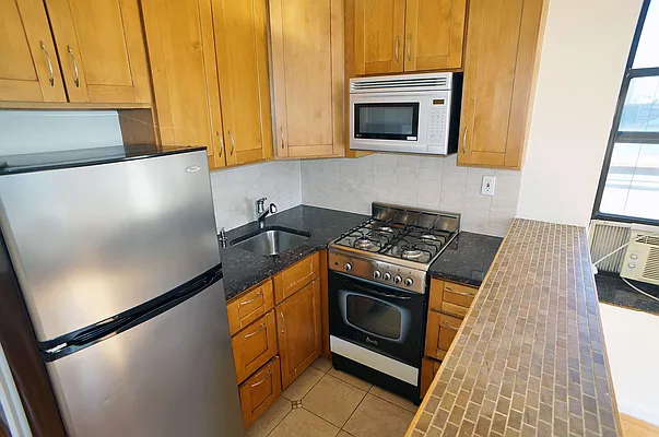 Rented by J Misrahi Realty Corp | media 6