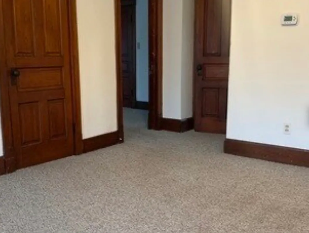 2 bed, 950 sqft, $1,500 — Photo 3