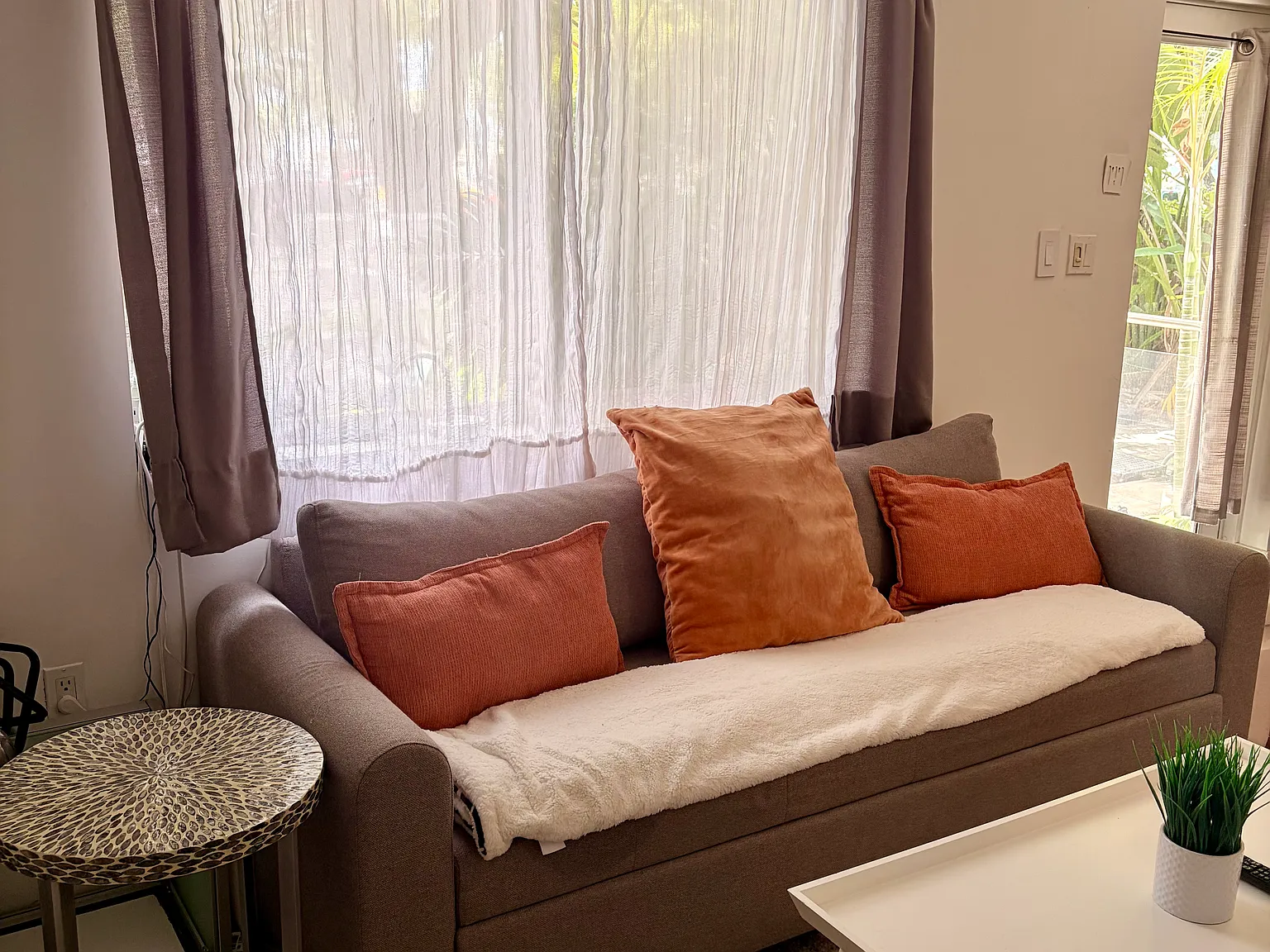 1 bed, 550 sqft, $1,900 — Photo 4