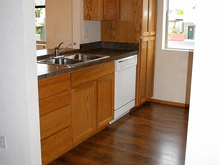 5450 SW Windflower Dr — Photo 2