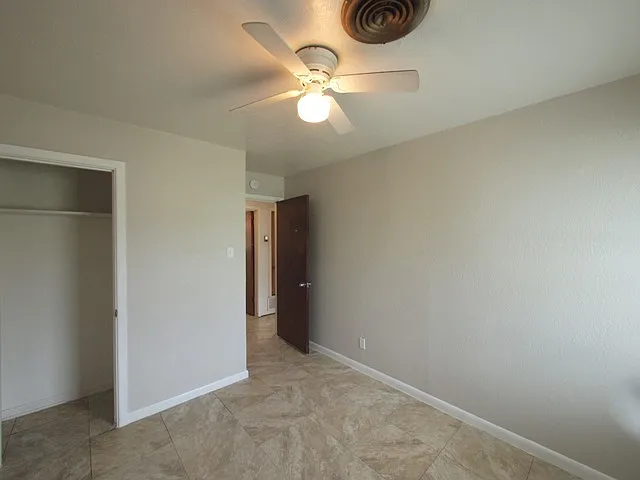 708 Jefferis Ave — Photo 12