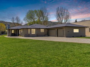 29700 Pinedale Dr, Tehachapi, CA 93561