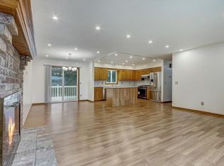 1265 Sycamore Ln N, Plymouth, MN 55441