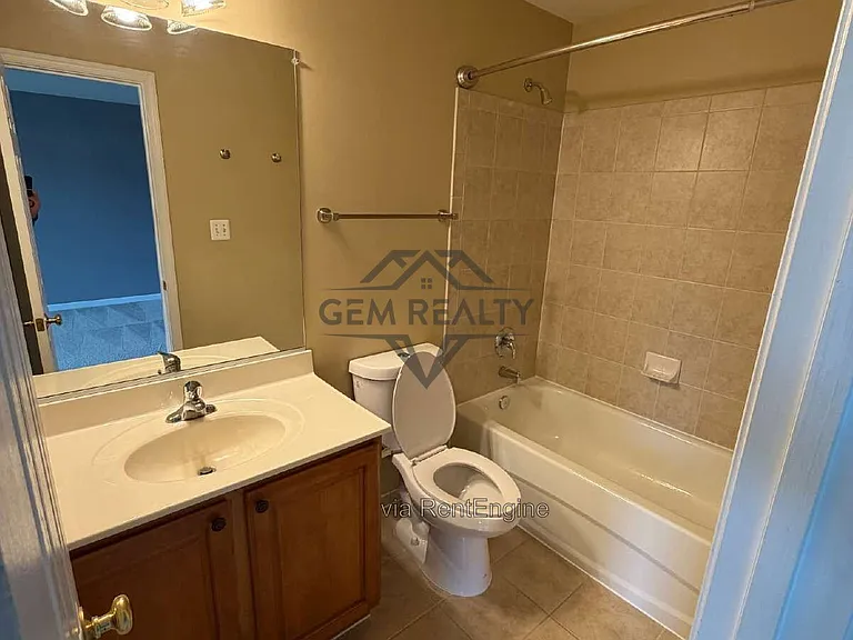 10410 Silver Creek Ct — Photo 56