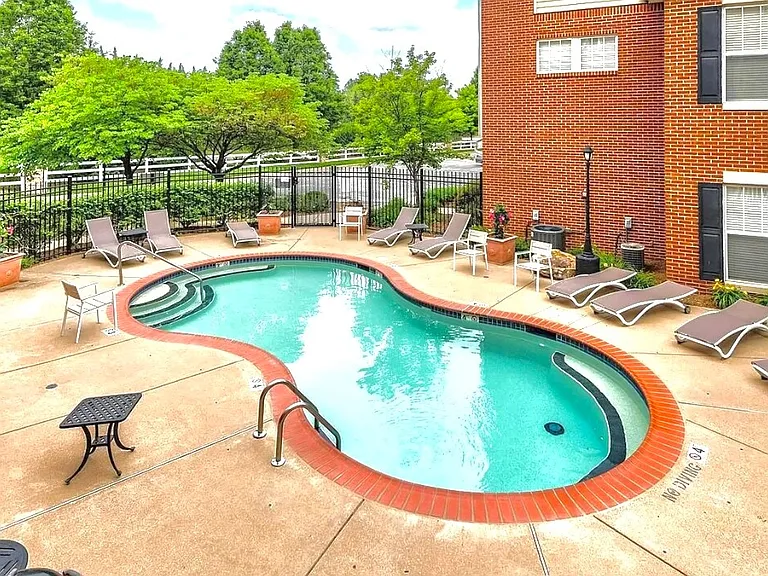 2638 McKnight Crossing Ct #2638 — Photo 37