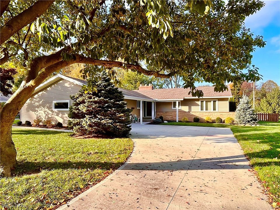 1st image of 31312 Tuttle Dr