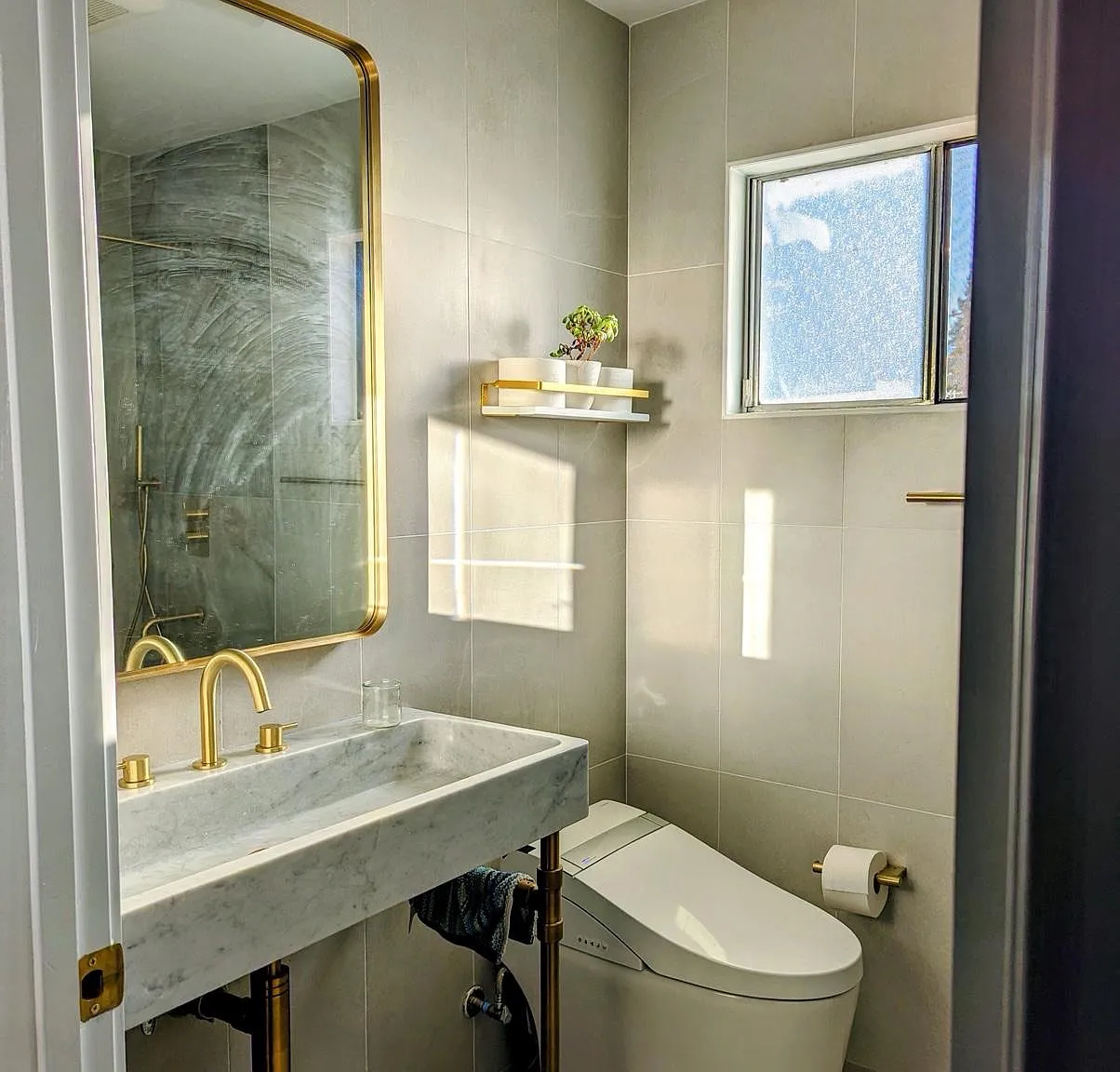 4 bed, 2.5 bath, 1300 sqft, $6,500 — Photo 1