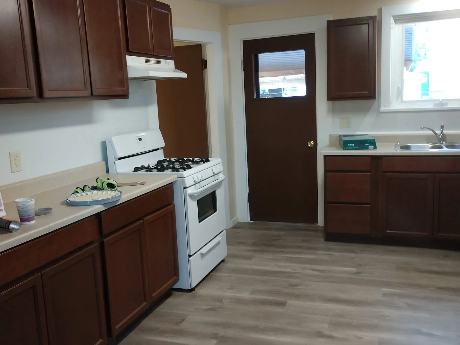 4 bed, 2.0 bath, 1260 sqft, $1,700 — Photo 2