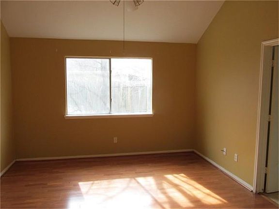5th image of 10455 N Fallen Bough Dr