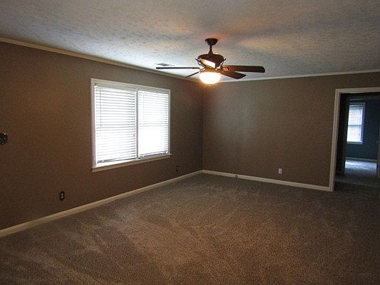 2nd image of 401 Rosemary Ln