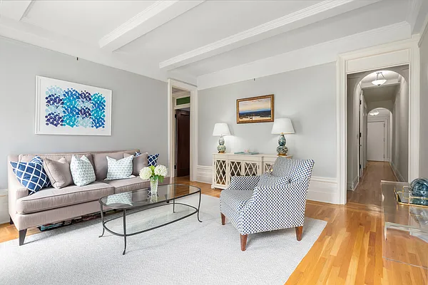 Sold by Compass | media 2