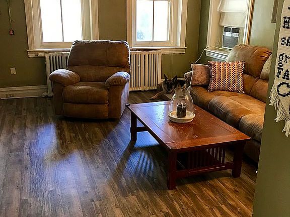 5th image of 314 Juniper St