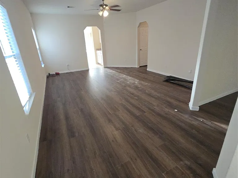 6702 Castle Terrace Ct — Photo 7