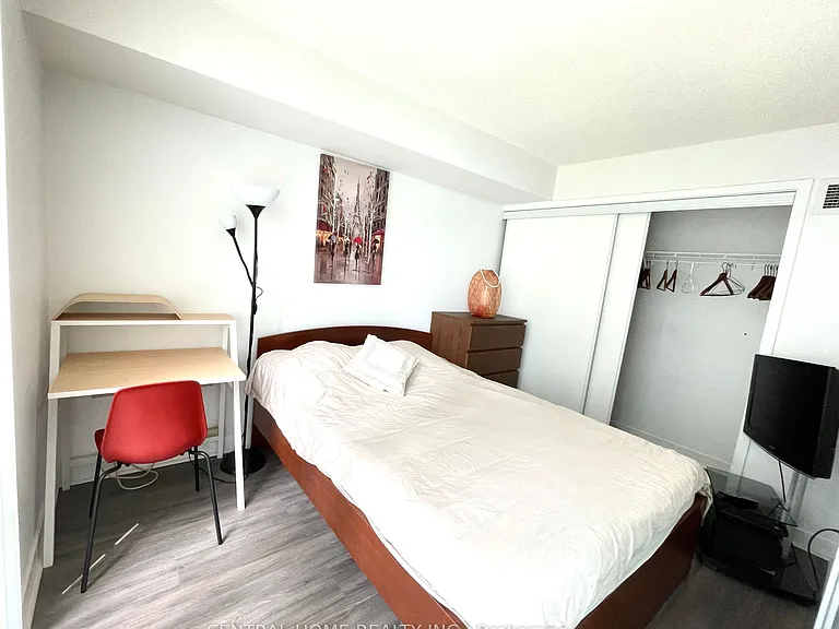 4 K Spadina Ave W #729 — Photo 6
