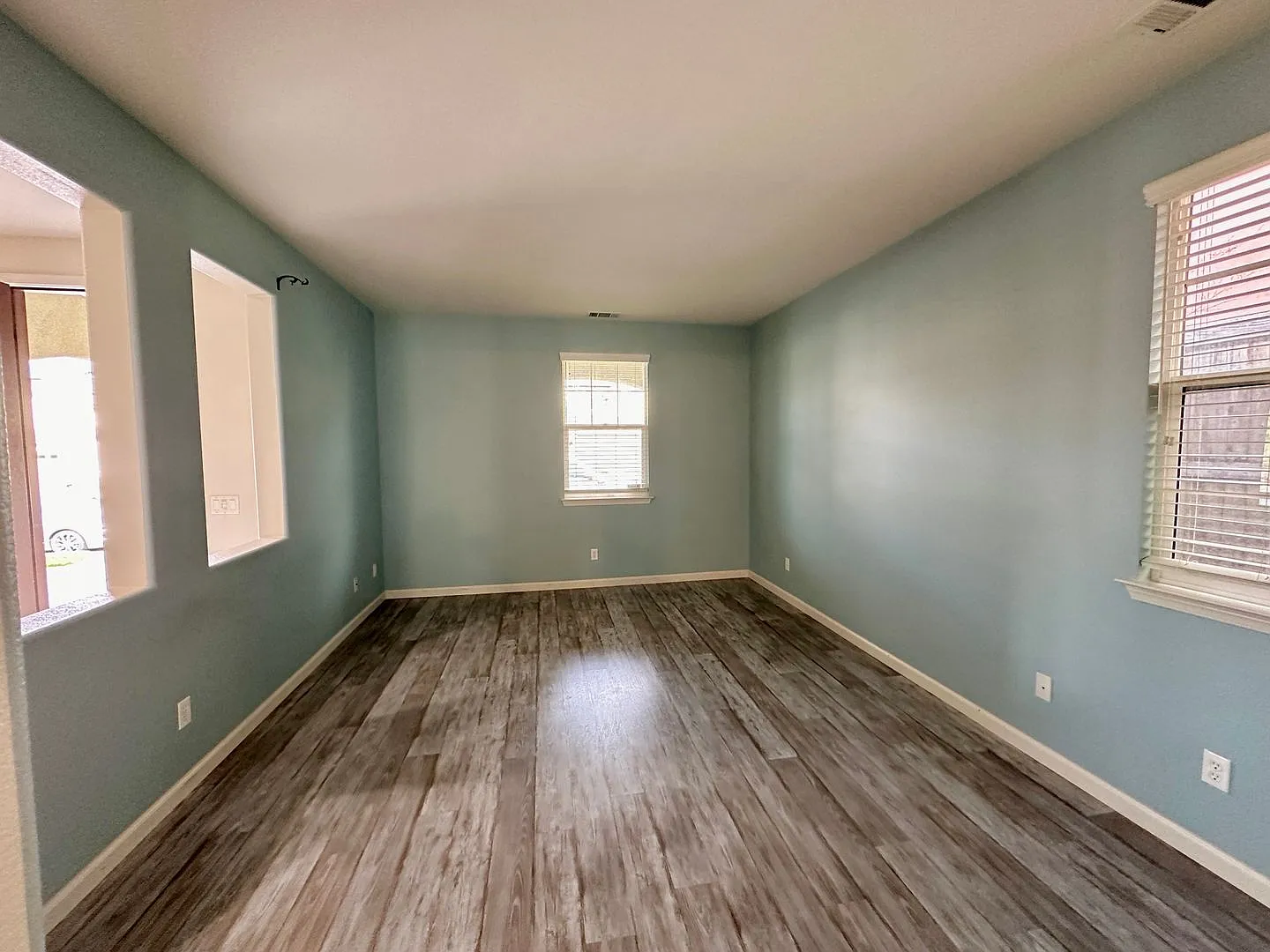 Beautiful 3 Bedroom 2 Bathroom Dove Creek Community Single Family Home in Atascadero Available 8/... — Photo 4