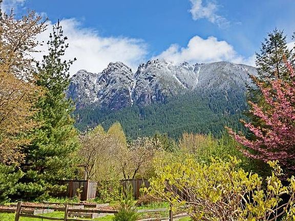 Mt Si Views
