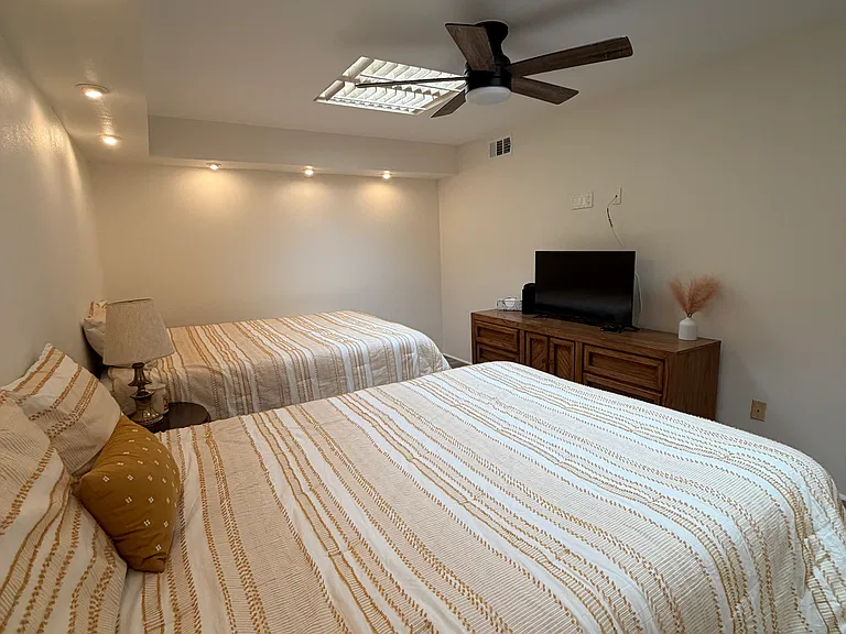 9 Marbella Dr #9 — Photo 29