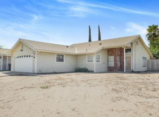 1001 E Terrace Dr, Hanford, CA