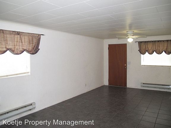 4th image of 93 NE Kettle St APT E2