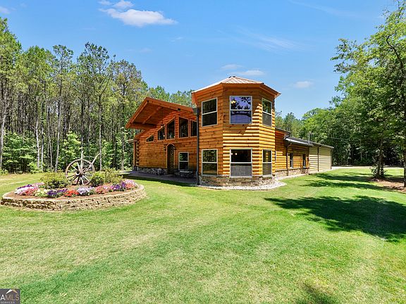 3rd image of 2714 Weems Rd