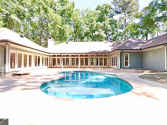 3rd image of 3338 Plantation Dr