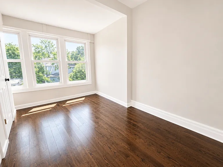 61 Stuyvesant Ave #2 — Photo 12