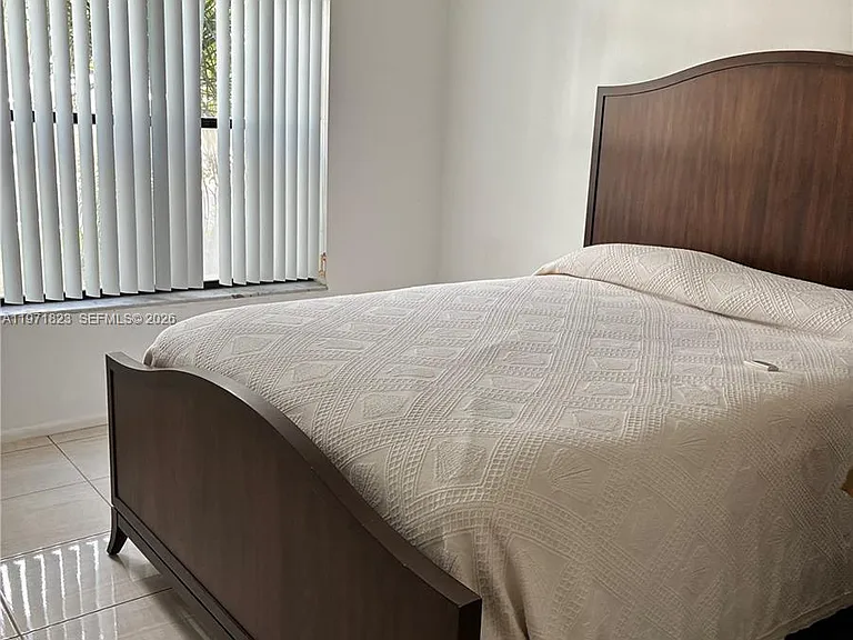 3680 Inverrary Dr #1T — Photo 5