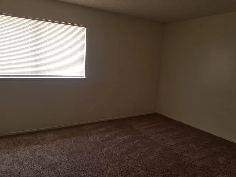 3309 N Miramar Dr — Photo 6