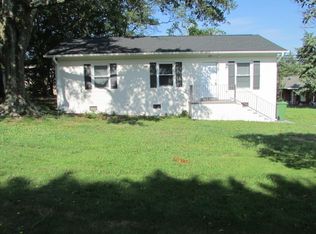 100 Drury Ln, Mauldin, SC 29662